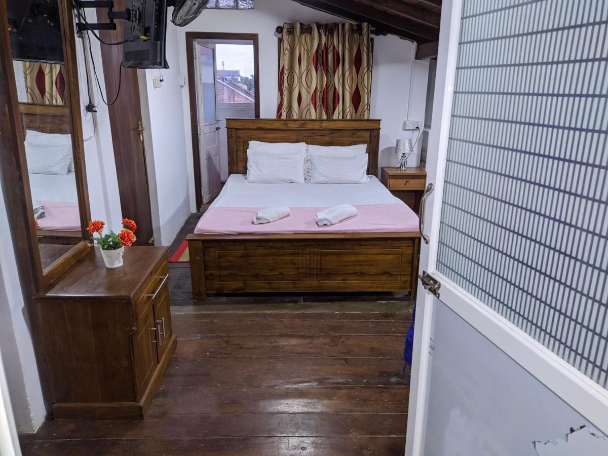 Lighthouse Guest Hotel กอลล์ ภายนอก รูปภาพ