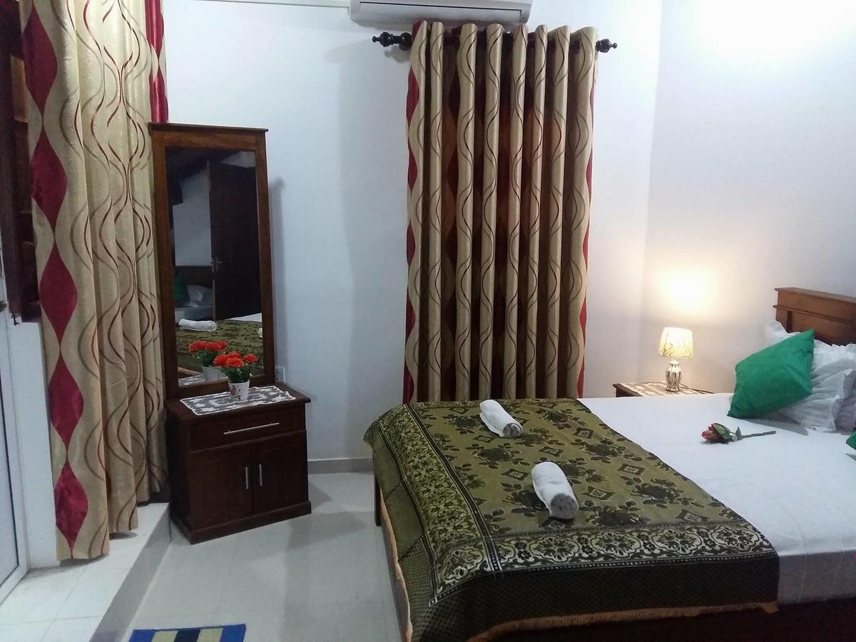 Lighthouse Guest Hotel กอลล์ ภายนอก รูปภาพ