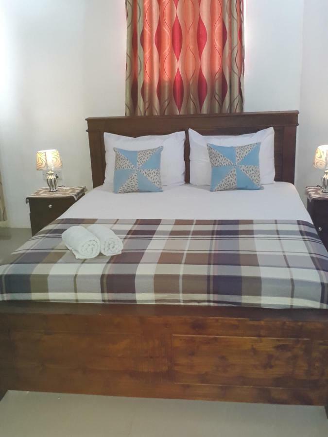 Lighthouse Guest Hotel กอลล์ ภายนอก รูปภาพ